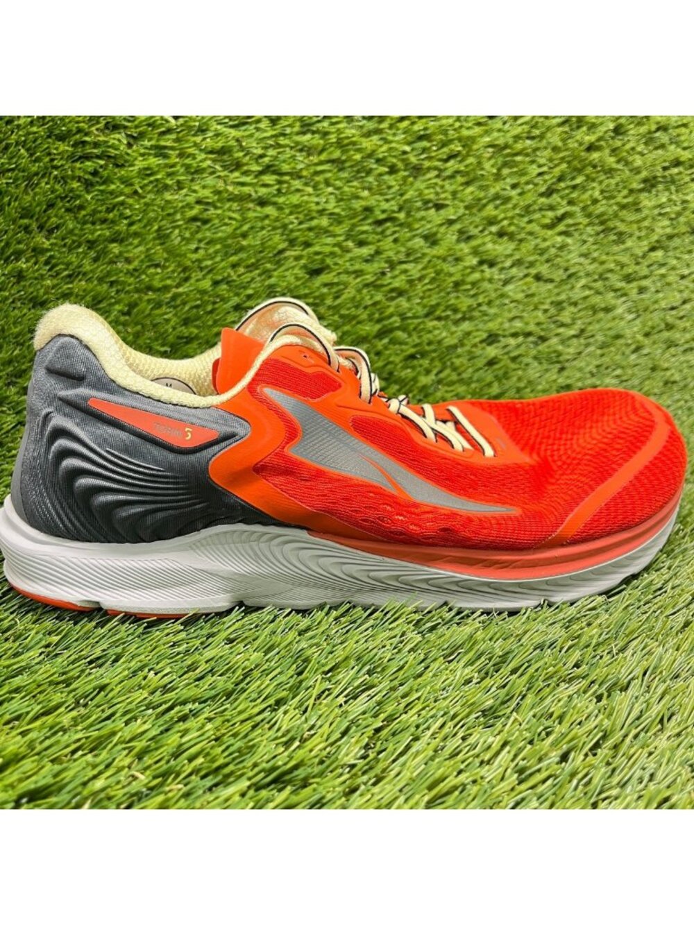 Altra Torin 5 Mens Size 9.5 Orange White Athletic Running Walking Shoes Sneakers